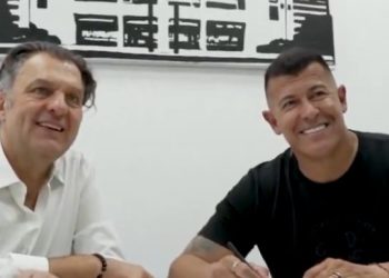 Colo Colo y la cueca en p… : La explicación de Mosa por confirmación de Almirón